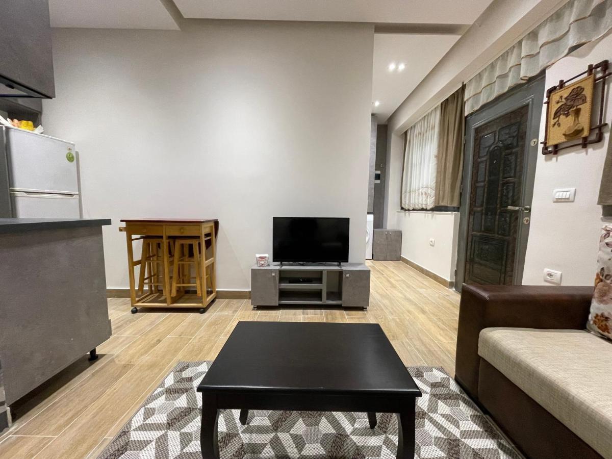 Modern 1 Bedroom City Apartment Tirana Exterior foto