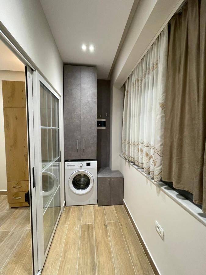 Modern 1 Bedroom City Apartment Tirana Exterior foto